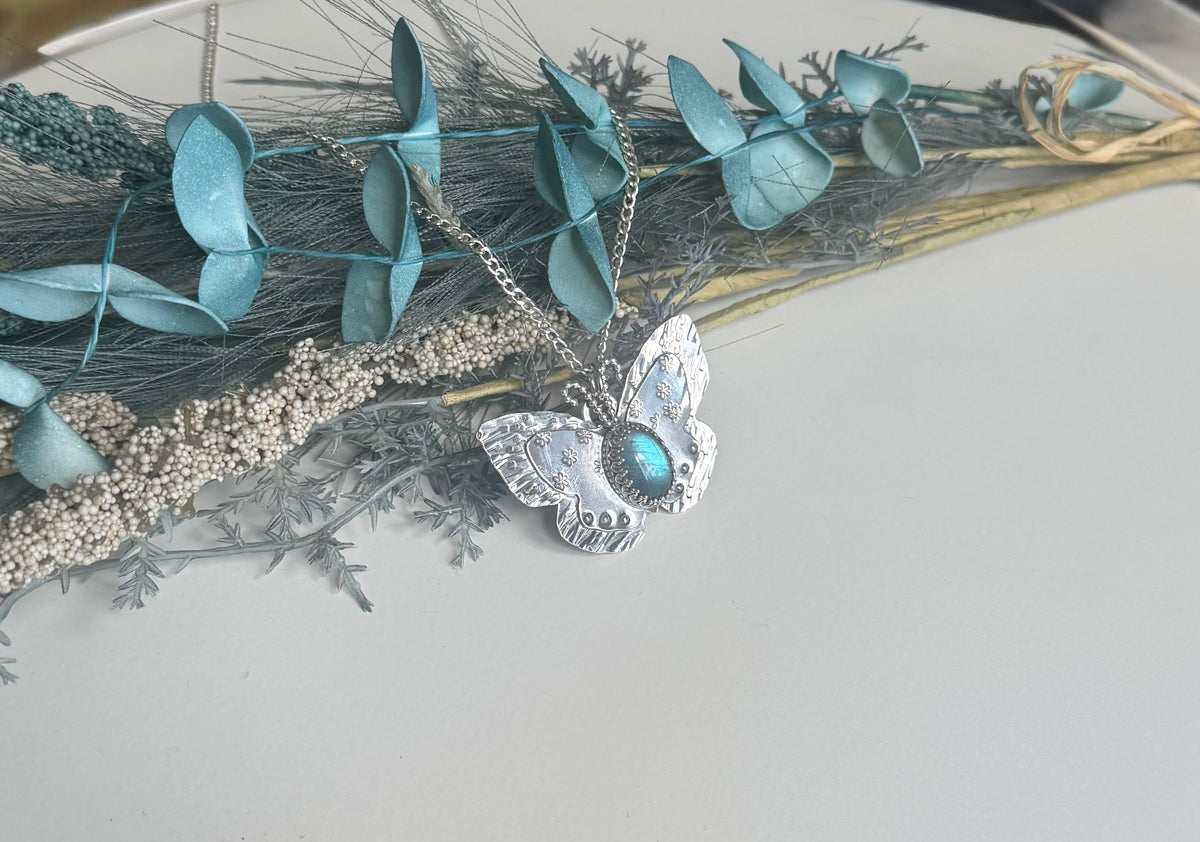 Elina Necklace