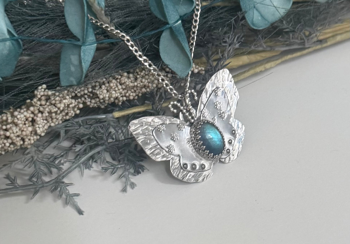 Elina Necklace